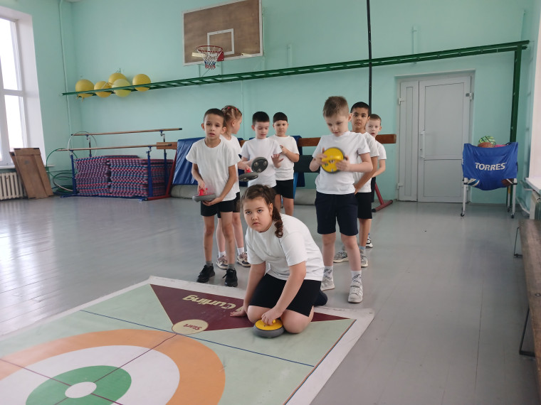Акция «Три П: Понимаем, Принимаем, Помогаем».